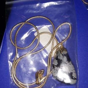 Vintage style black stone what is soft white grayish flowers Necklace